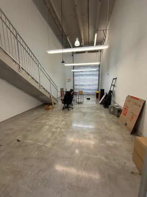 Florida warehouse photos